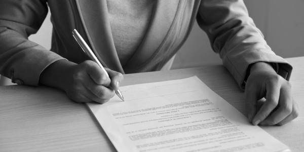 Derecho Inmobiliario / Abogados Inmobiliarios Sant Antoni de Vilamajor · Negociación y Mediación con Ocupas / Okupas