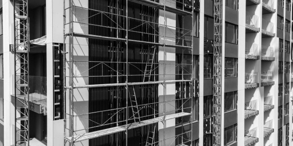 Derecho Inmobiliario / Abogados Inmobiliarios Sant Antoni de Vilamajor · Reclamaciones Comunidades Vecinos / Propietarios por Defectos / Vicios Construcción