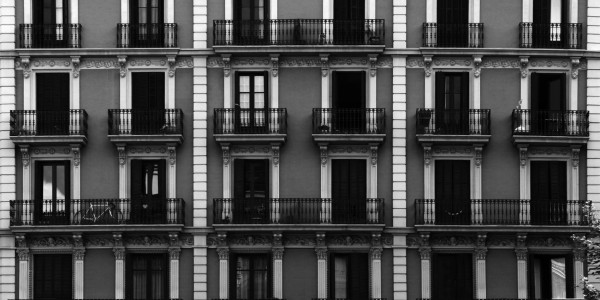 Derecho Inmobiliario / Abogados Inmobiliarios Sant Antoni de Vilamajor · Reclamación Impagos Comunidades Vecinos / Propietarios