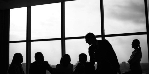 Derecho Mercantil / Abogados Mercantilistas Ullastrell · Negociación y Redacción de Acuerdos de Colaboración y Joint Ventures