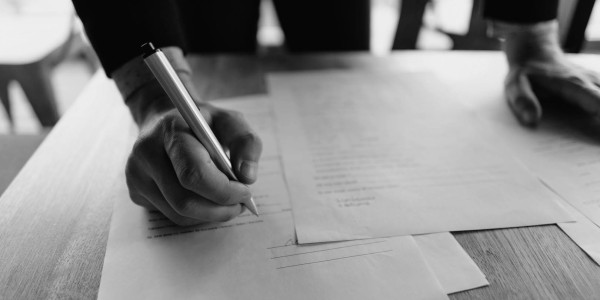 Derecho Mercantil / Abogados Mercantilistas Ullastrell · Implementación Compliance y Cumplimiento Normativo
